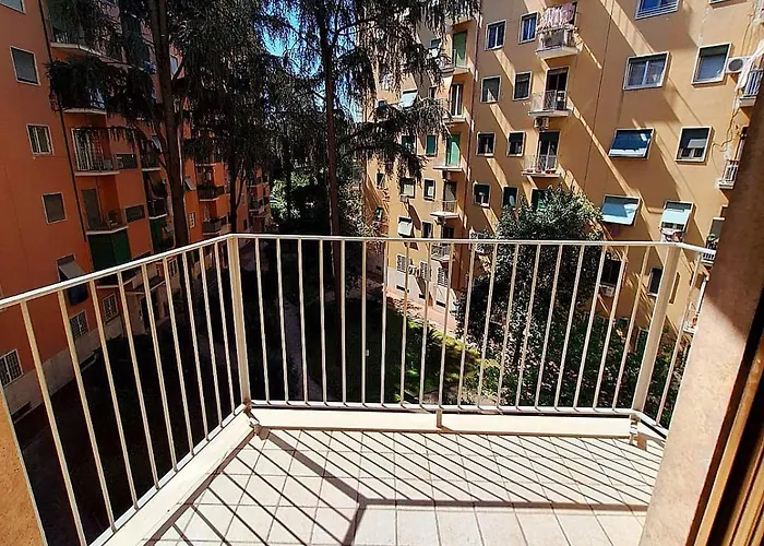 Apartment Casa Macondo Vicino Metro A Rom